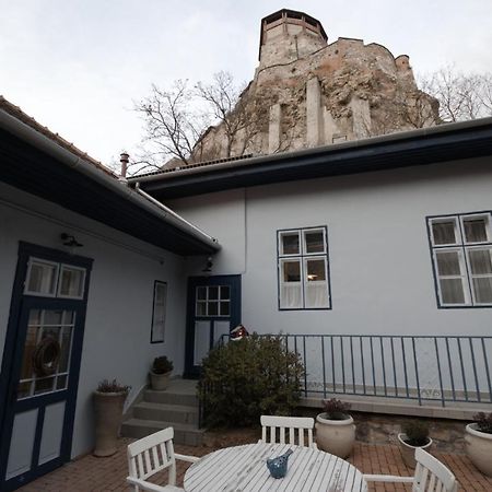Ister Guesthouse Esztergom Exterior foto